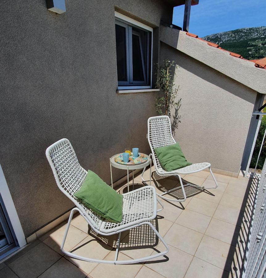 Villa Elysium - Beautiful Family House With Heated Pool Kaštela Exterior foto