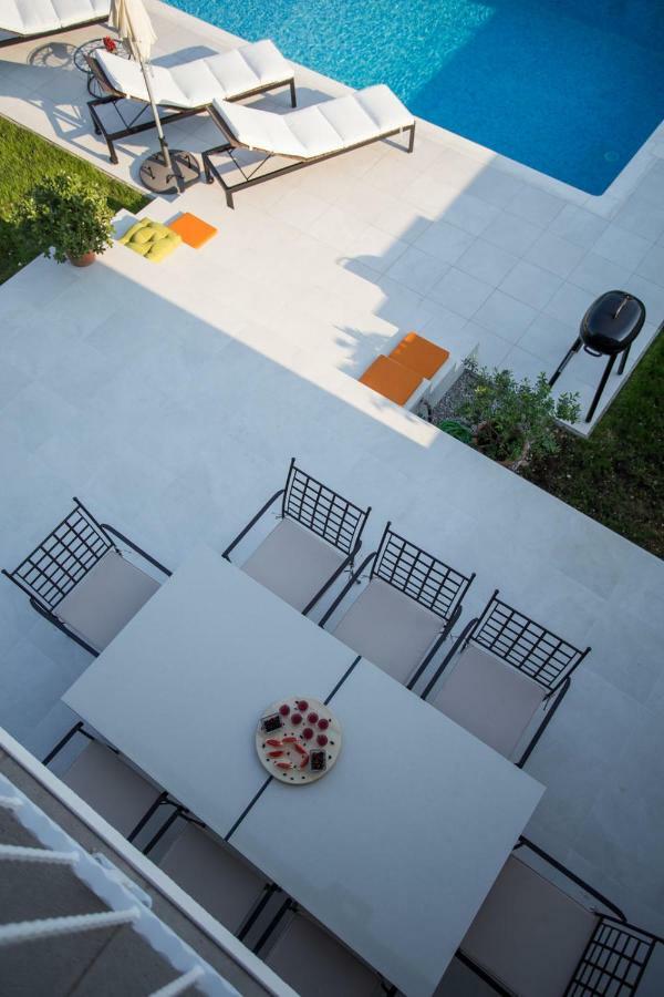 Villa Elysium - Beautiful Family House With Heated Pool Kaštela Exterior foto