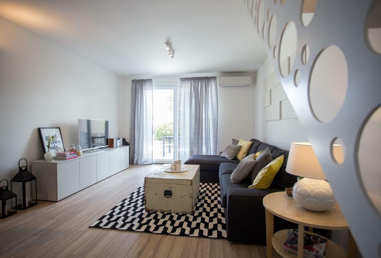 Villa Elysium - Beautiful Family House With Heated Pool Kaštela Exterior foto