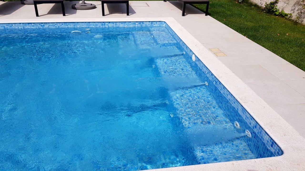 Villa Elysium - Beautiful Family House With Heated Pool Kaštela Exterior foto